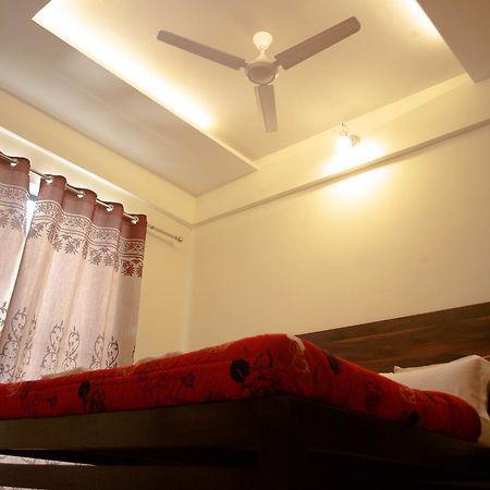 Hotel Govindpuram โกลฮาปูร์ ภายนอก รูปภาพ